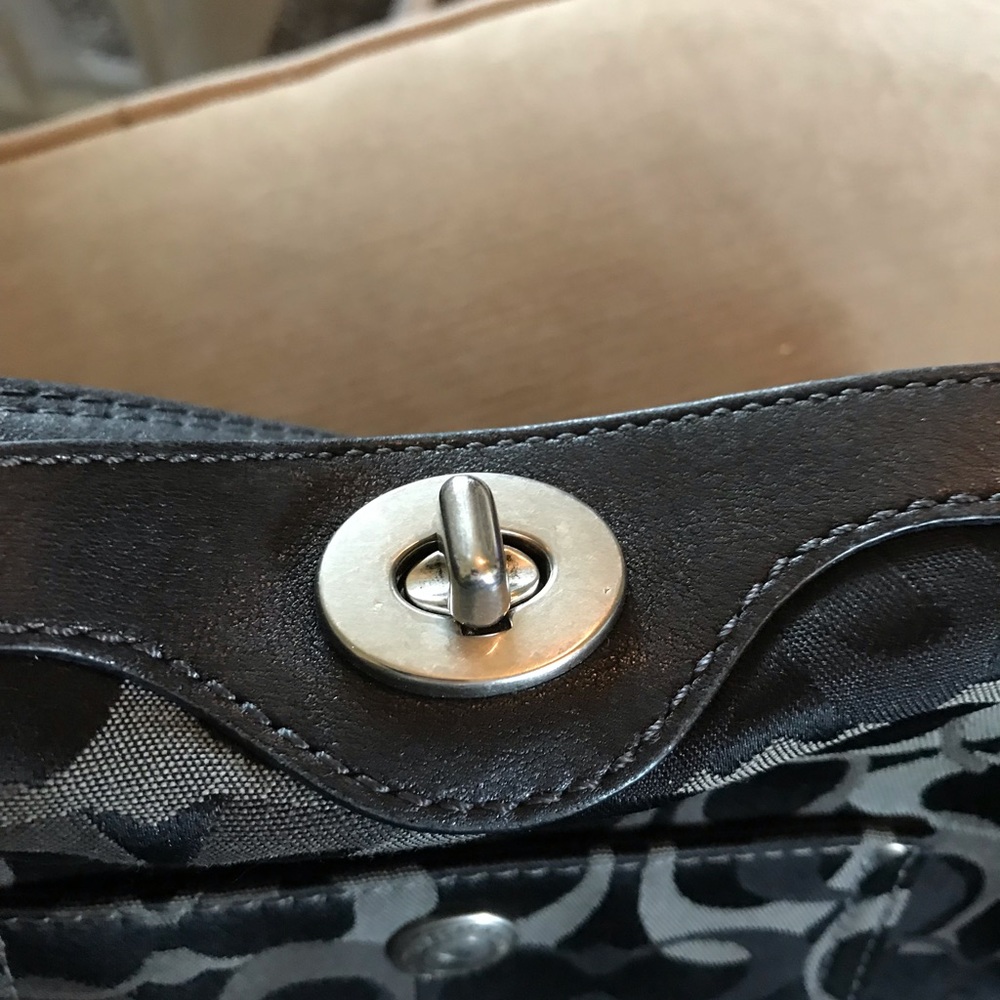 Coach Purse - Picture 3 of 4